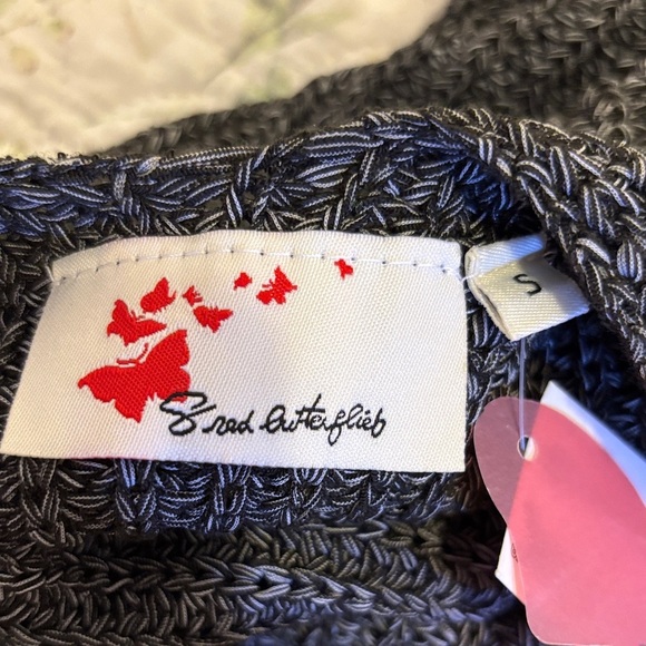 Chic Black Knit Tank Top - Picture 2 of 2